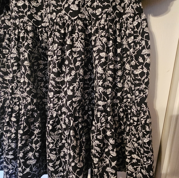 a.n.a Floral Tiered Mini Dress - Picture 4 of 6